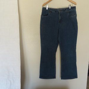 Women's Smith's Dark‎ Wash Stretch Jeans Size 16